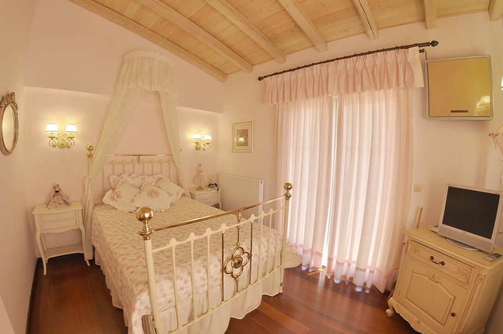 Villa Romantica Pérama Quarto foto