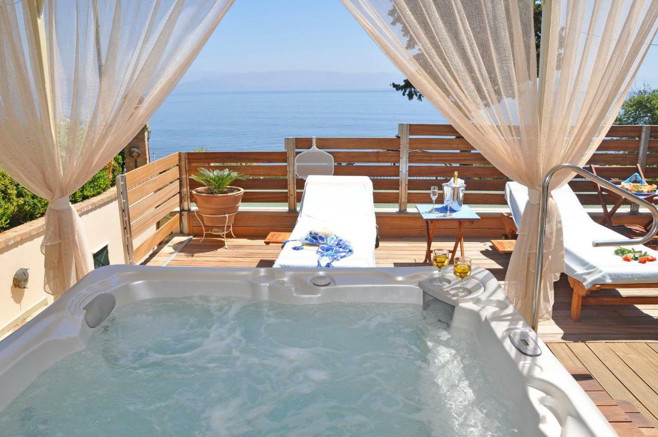 Villa Romantica Pérama Exterior foto
