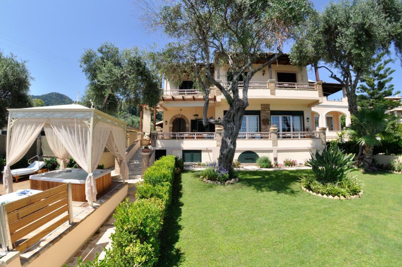 Villa Romantica Pérama Exterior foto