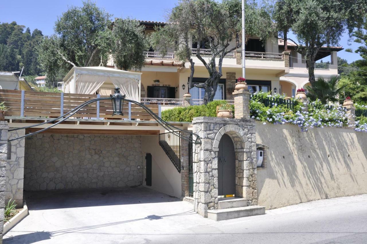 Villa Romantica Pérama Exterior foto